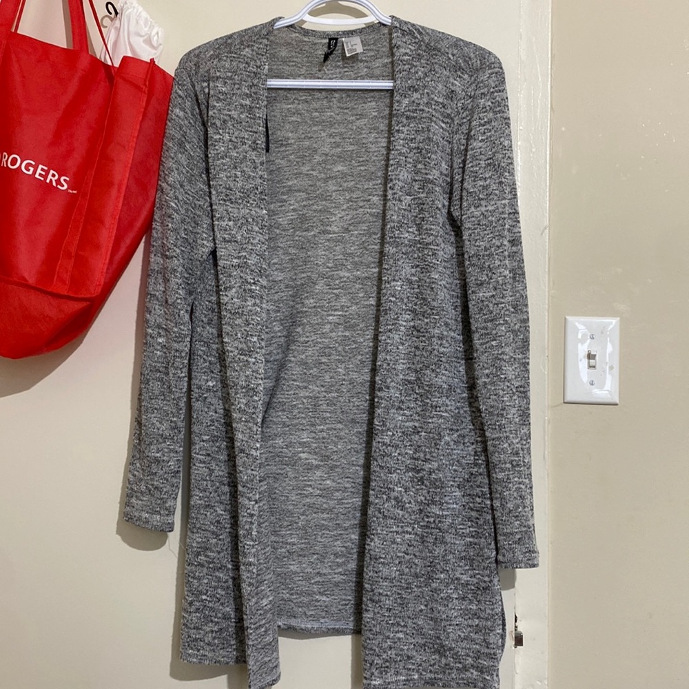 Knee length cardigan small